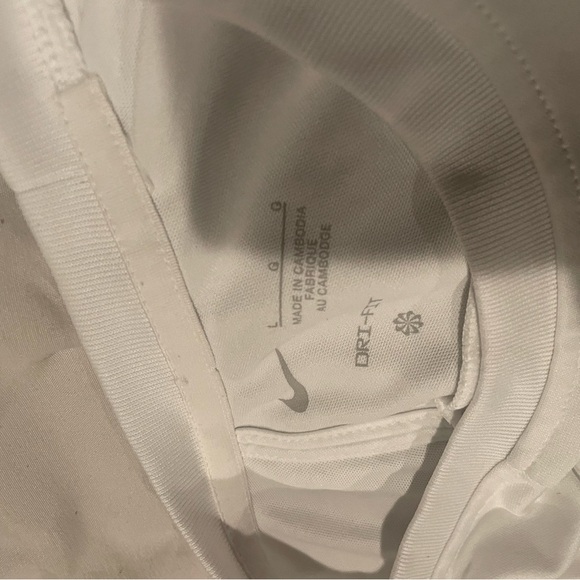 Nike dri fit shirt - Picture 3 of 3